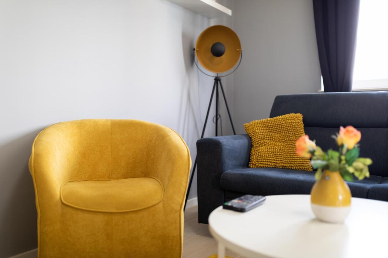 R&b Apartment